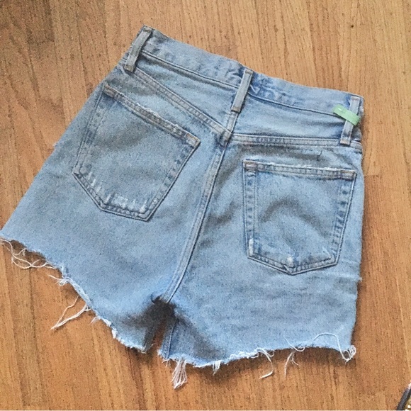 Agolde Riley 4” short Groove in sz 23, 26 - Picture 6 of 6